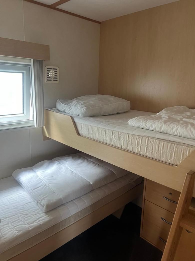 Net Achter De Dijk 125 Hotel เบรานิซเซอ ภายนอก รูปภาพ