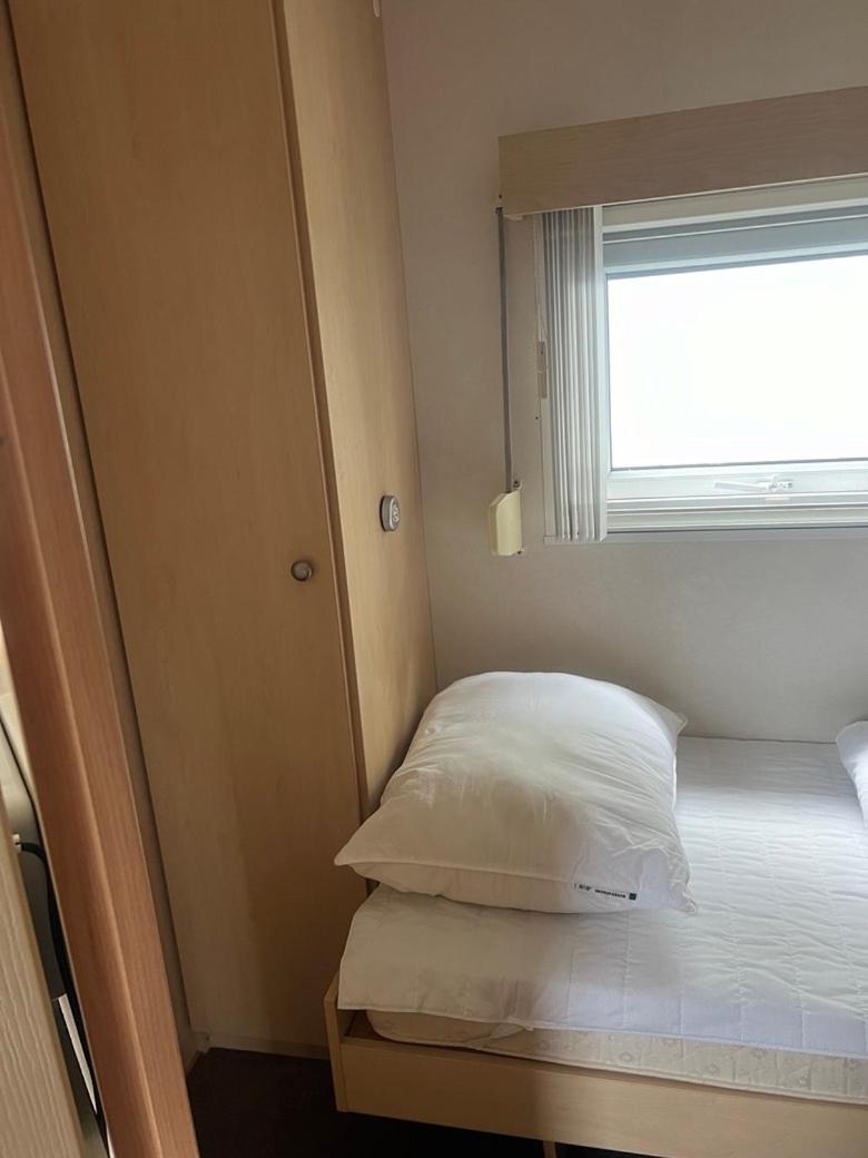 Net Achter De Dijk 125 Hotel เบรานิซเซอ ภายนอก รูปภาพ
